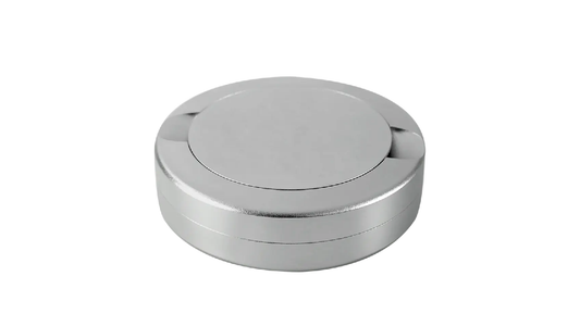 Oppgrader din snusopplevelse med en robust og luksuriøs snusboks i aluminium